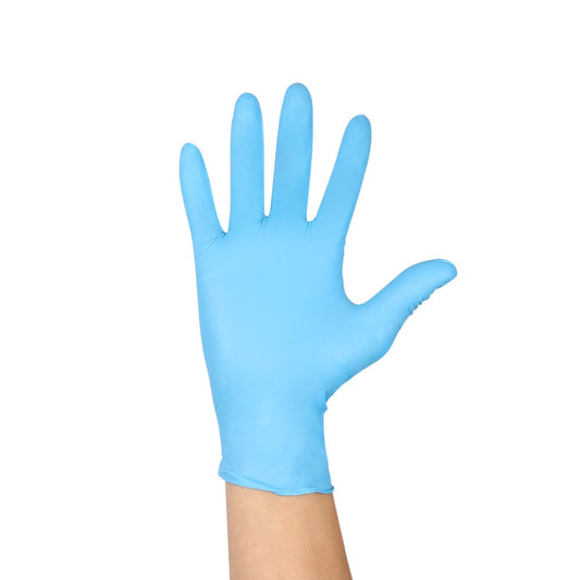 Hand met blauwe nitril wegwerphandschoen